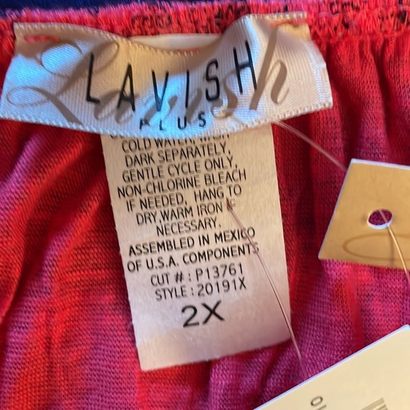 DONATED❌HP* Lavish Plus, Red Knit Top, NWT, Sz 2X - Picture 6 of 8